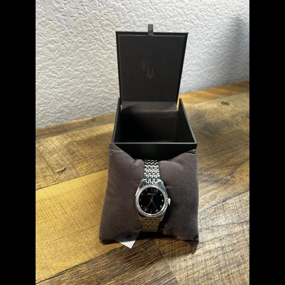 New Bulova Classic Crystal Stainless Steel Quartz Ladies Watch 96L317 - Picture 2 of 6